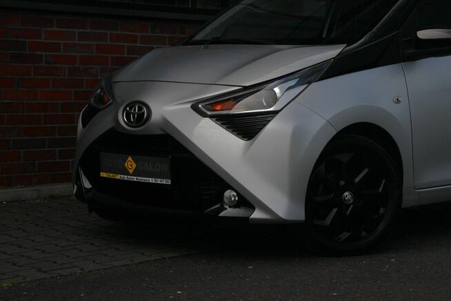 Toyota Aygo Navi*Klimatronik*GrzaneFotele*Kamera*Esp*Led*BT*Alu*Android*GwarVGS
