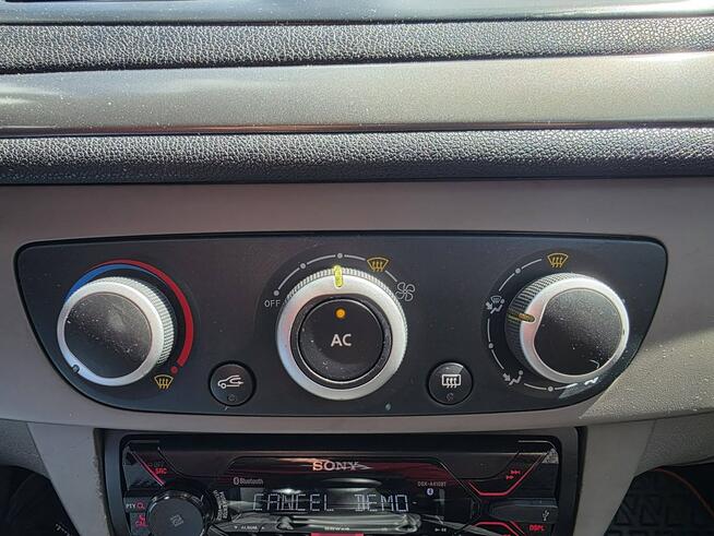 Renault Megane 1.6 Benzyna 100 KM, Alufelgi, Klimatyzacja, Bluetooth, USB, AUX