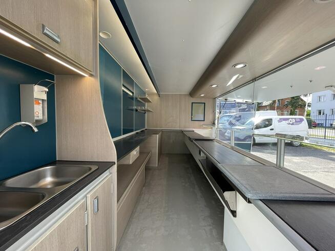 Renault Master Autosklep wędlin Sklep Gastronomiczny Food Truck Foodtruck Borco2021