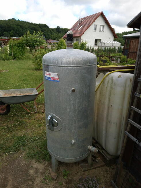 Sprzedam Zbiornik i pompę Hydroforowy