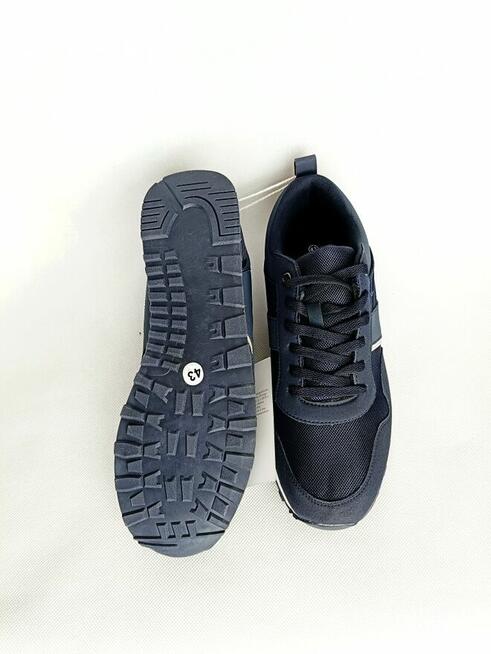 Buty Sneakersy męskie sportowe 43