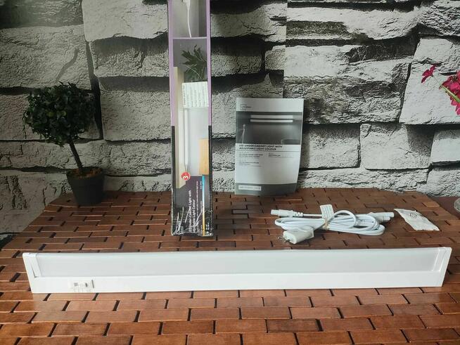Oświetlenie pod Szafkę Lampa Podszafkowa Oprawa listwa LED