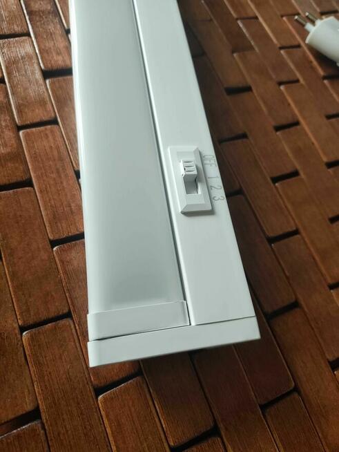 Oświetlenie pod Szafkę Lampa Podszafkowa Oprawa listwa LED