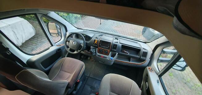 Kamper Burstner Travel Van T570