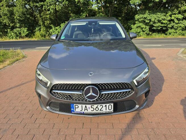Mercedes A180 1,3 benzyna automat bardzo niski przebieg 13 tyś km !