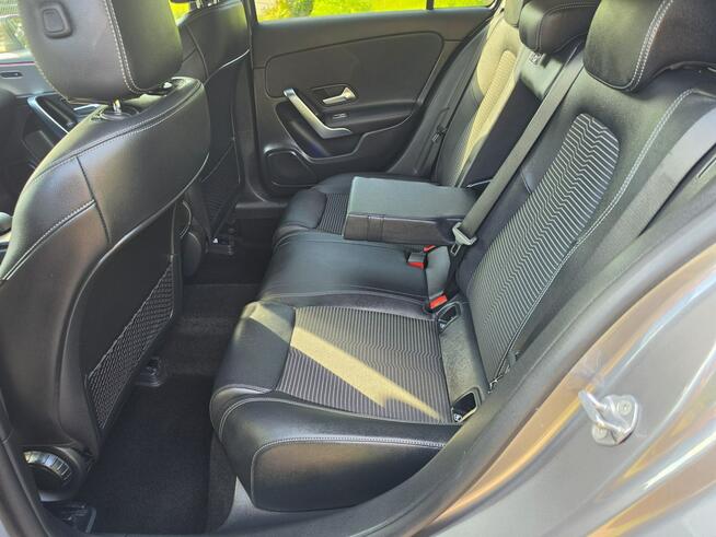 Mercedes A180 1,3 benzyna automat bardzo niski przebieg 13 tyś km !