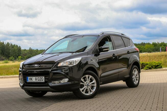 Ford Kuga 180KM 4x4 Park Assist Nawigacja Pół Skóry Podgrzewane Fotele TITANIUM
