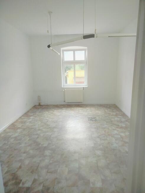 BEZCZYNSZOWY lokal 68m² (Ogrzewanie miejskie) + GARAŻ 20m² |