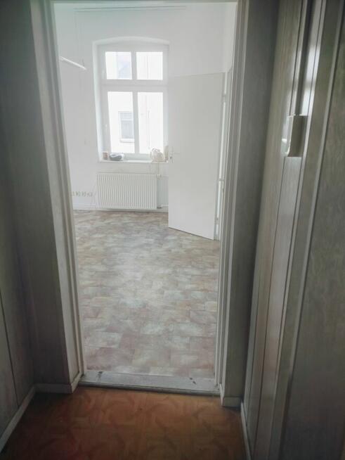 BEZCZYNSZOWY lokal 68m² (Ogrzewanie miejskie) + GARAŻ 20m² |