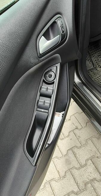 Sprzedam Ford Focus mk3 FL kombi 2.0 tdci 180KM