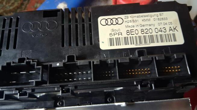 Audi a4 b6/b7 kombi - radio, drzwi , felgi itp.