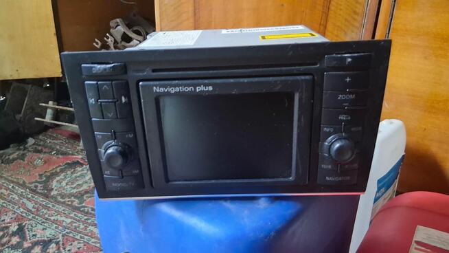 Audi a4 b6/b7 kombi - radio, drzwi , felgi itp.