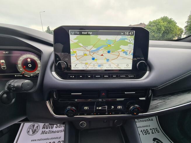Nissan Qashqai SzklanyDach Navi 2xPDC Kamera HeadUp El.Klapa Wolne Ręce Full Led Alu