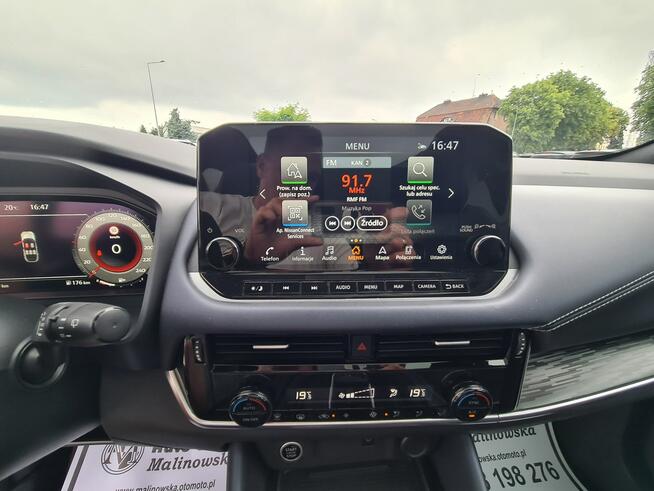 Nissan Qashqai SzklanyDach Navi 2xPDC Kamera HeadUp El.Klapa Wolne Ręce Full Led Alu