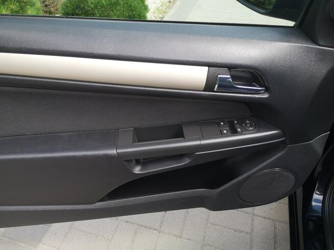 Opel Astra GTC 1.6 B 116KM GTC Klimatronic Parktronic Isofix Tempomat Alu Serwis