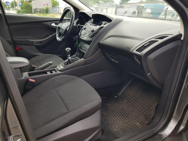 Ford Focus 1,5 TDCi Sedan Salon Polska Klima Zarejestrowany Gwarancja