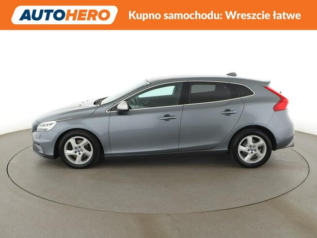 Volvo V40 full LED skóra/alcantara navi grzane fotele kamera i czujniki parkowan