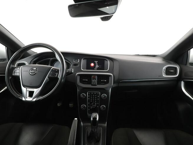 Volvo V40 full LED skóra/alcantara navi grzane fotele kamera i czujniki parkowan