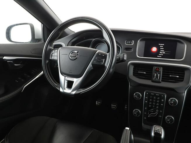 Volvo V40 full LED skóra/alcantara navi grzane fotele kamera i czujniki parkowan