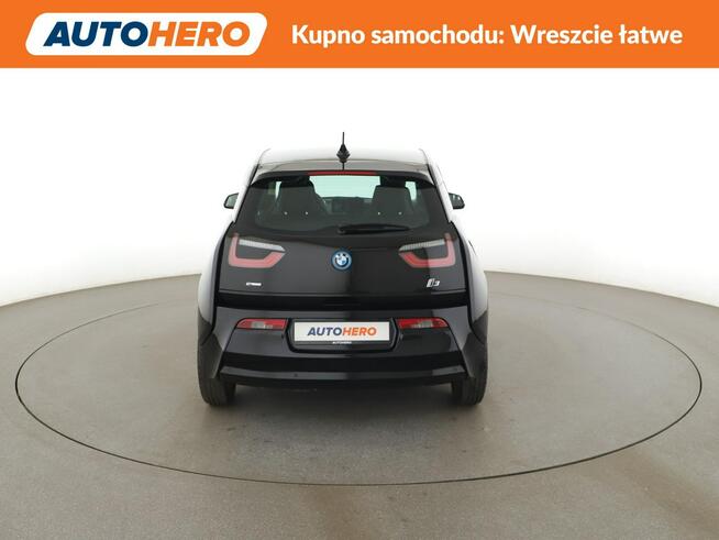 BMW i3 EV skóra duze ekrany pompa ciepła full LED grzane fotele navi