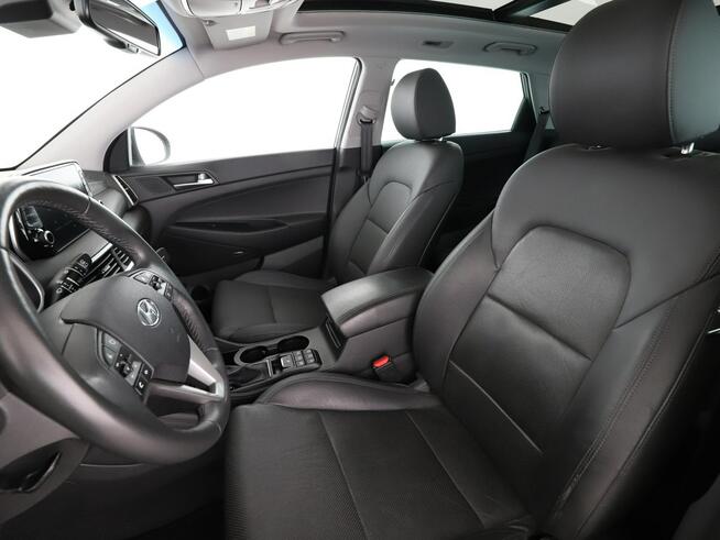 Hyundai Tucson 4x4 automat full LED skóra navi klima auto grane fotele i kierownica
