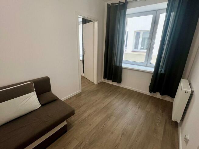 2 pokoje po remoncie - Pl. 3 Maja 10