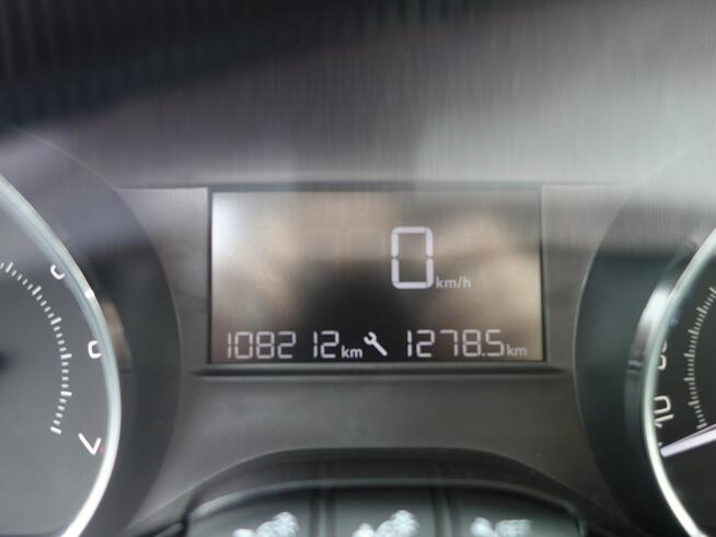 Peugeot 2008 2015r 1.2 benzyna 82km bezwypadkowy klima niski przebieg