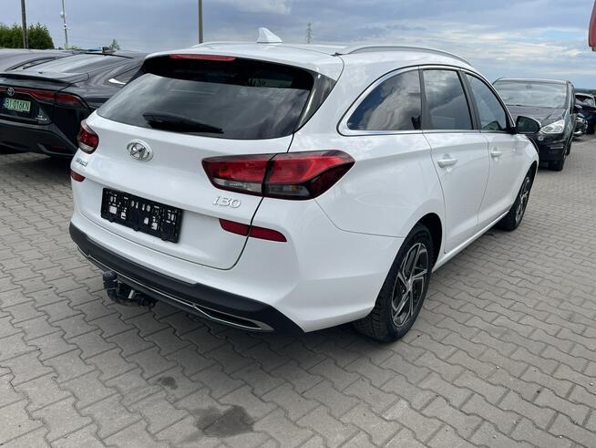 Hyundai i30 1.5l LED HAK Kamera Podgrzewanie Klimatronik