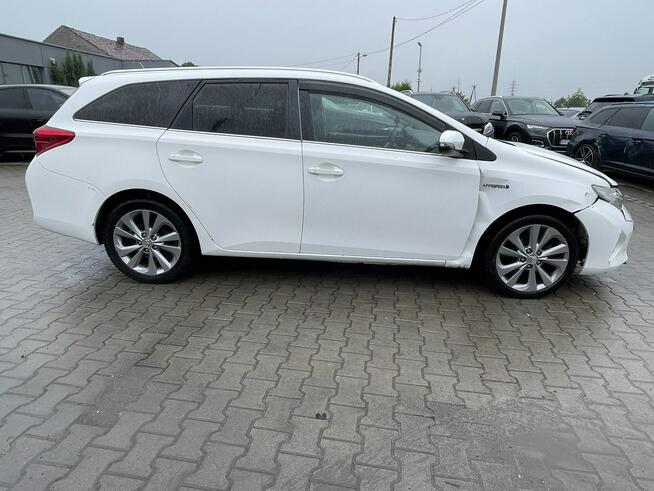 Toyota Auris Hybryda Automat Kamera Klimatronik