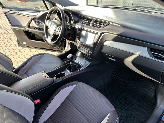 Toyota Avensis Salon Polska Alu LED Nawigacja Kamera Tempomat Climatronic GWARANCJA !