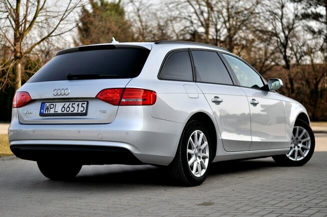 Audi A4 2.0TDI Lift Klimatronik Navi Alufelgi Parktronik