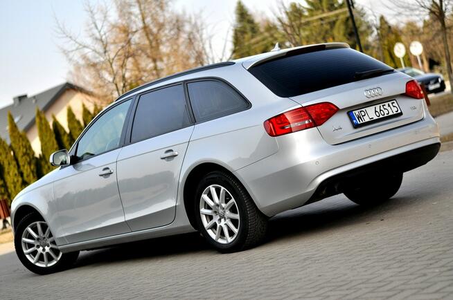 Audi A4 2.0TDI Lift Klimatronik Navi Alufelgi Parktronik