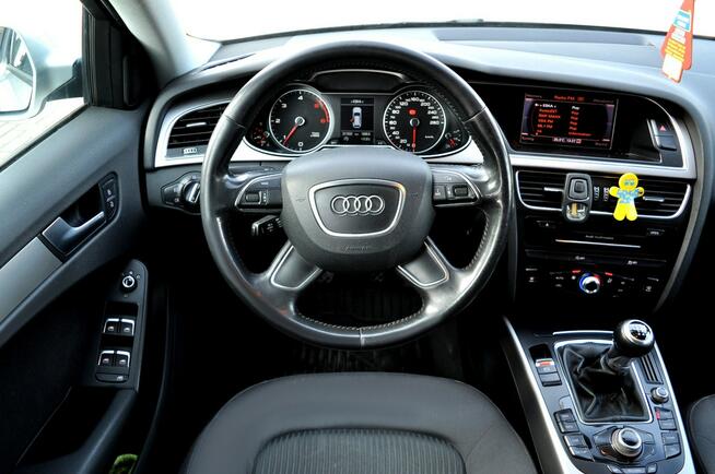 Audi A4 2.0TDI Lift Klimatronik Navi Alufelgi Parktronik