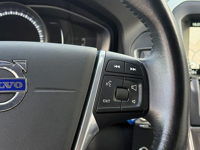 Volvo XC 60 2,0D4 190KM Momentum/Navi/Alu/Skóra/LedY/Xenon/Serwis/