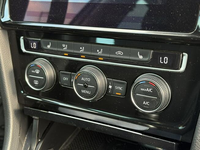 Volkswagen Golf Variant Serwisowany * Oryg. Przebieg * Navi * Klimatyzacja dwustr. * Podg. Fot