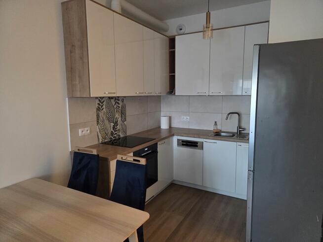 Zadbane mieszkanie 2 pok, ul.Wichrowa – balkon, garaż i siło