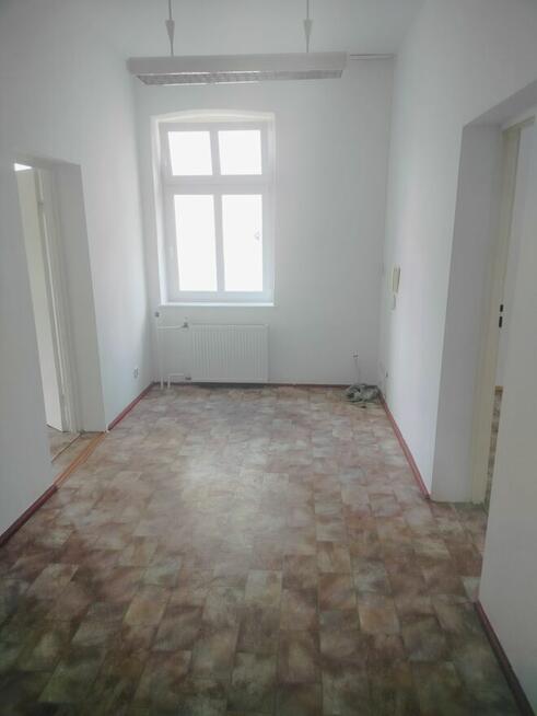 BEZCZYNSZOWY lokal 68m² (Ogrzewanie miejskie) + GARAŻ 20m² |