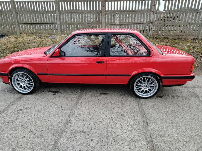 BMW E30 325i SWAP
