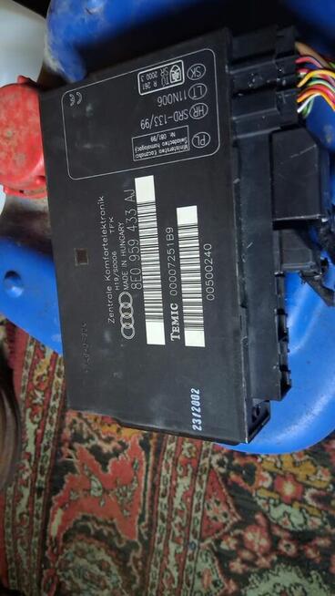 Audi a4 b6/b7 kombi - radio, drzwi , felgi itp.