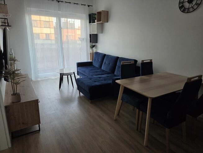 Zadbane mieszkanie 2 pok, ul.Wichrowa – balkon, garaż i siło
