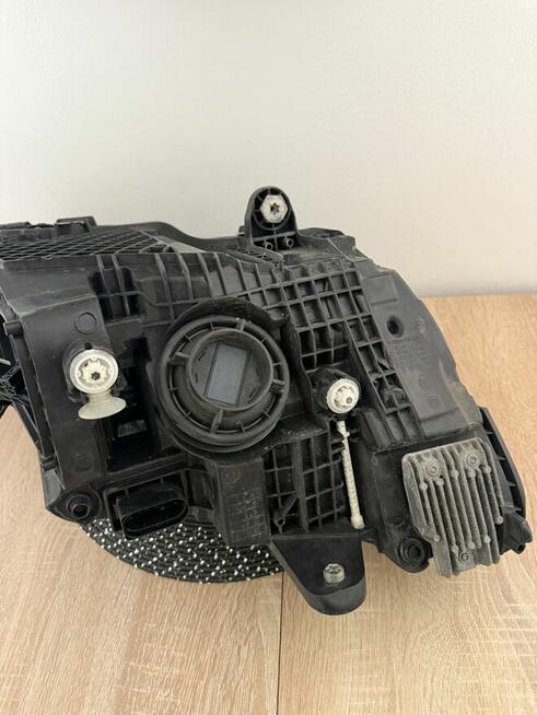 Lampa przednia lewa Mercedes w205 A2059066706 polift 2019-20
