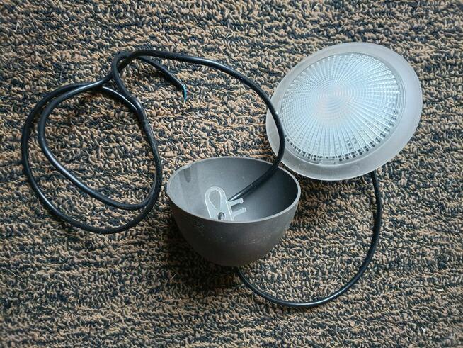 Lampa sufitowa Phillips LED, nieużywana, sprawna.