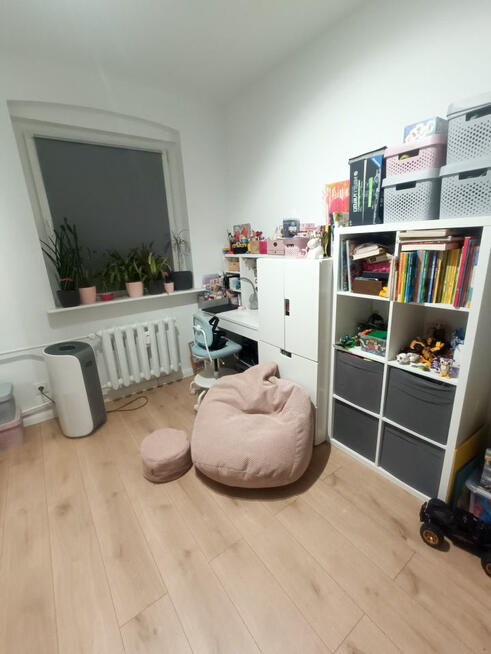 Mieszkanie trzy pokojowe na parterze