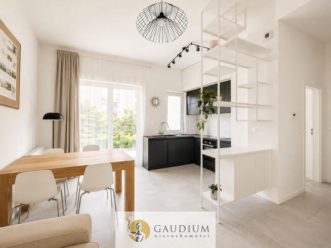 2 pokoje 45,5 m² | Ogród 54 m² | Garaż + komórka |