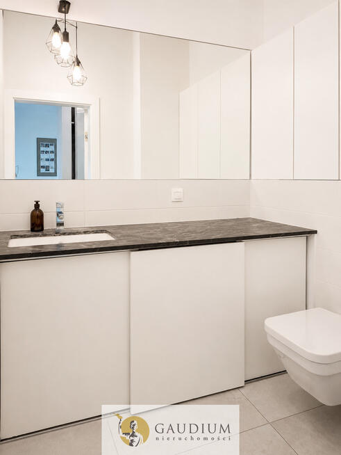 2 pokoje 45,5 m² | Ogród 54 m² | Garaż + komórka |