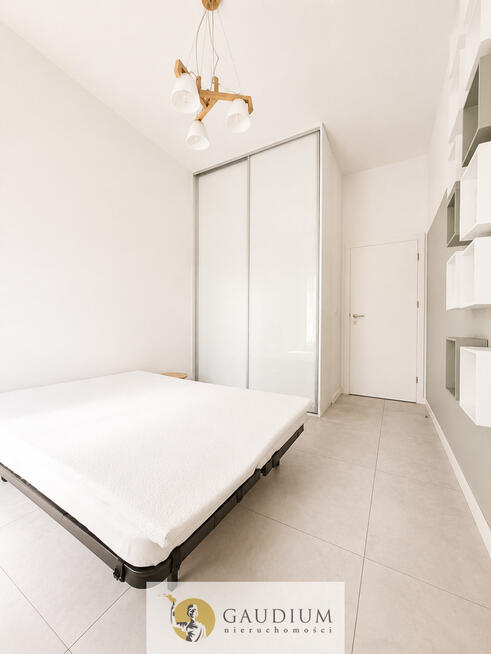 2 pokoje 45,5 m² | Ogród 54 m² | Garaż + komórka |