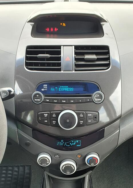 Chevrolet Spark Klimatronik/Czujniki park./2 Komplety kół(na Alufelgach)/ 10 X AirBag