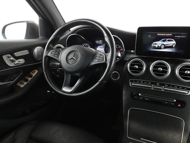 Mercedes GLC 250 FV23 airmatic kamery 360 grzane fotele i kanapa automat navi el fotele