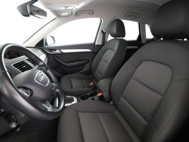 Audi Q3 S-Line 4x4 S-tronic xenon/LED navi czujniki parkowania grzane fotele