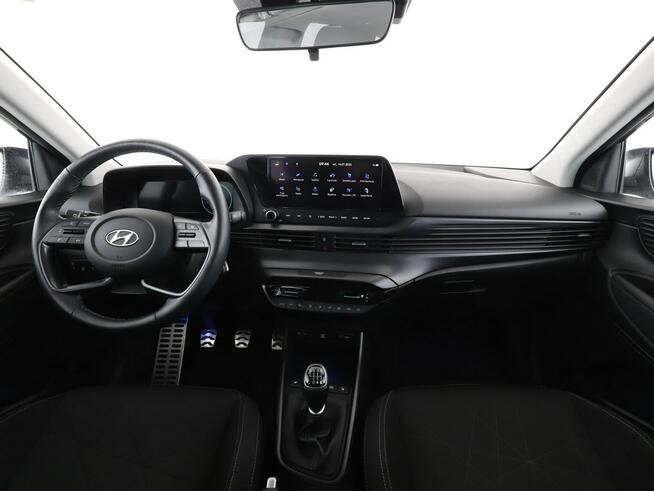 Hyundai Bayon mHEV navi klima auto grzane fotele full LED kamera i czujniki parkowan
